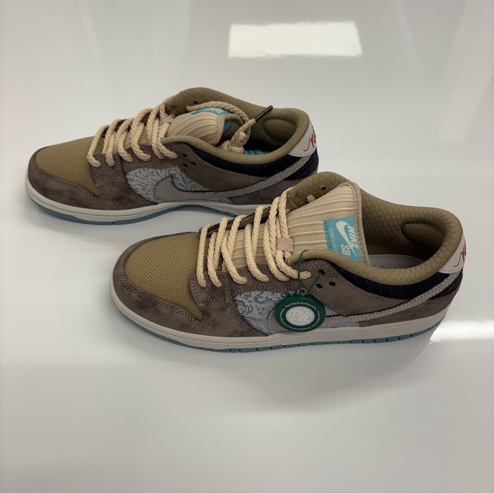 Nike SB Dunk Low Pro QS Brown Tan Paisley – Men’s US 10 – Extra Laces FZ3129-200